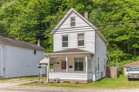 1296 Wall Ave, Pitcairn, PA 15140
