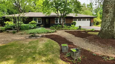 3739 Windover Rd, Murrysville, PA 15668