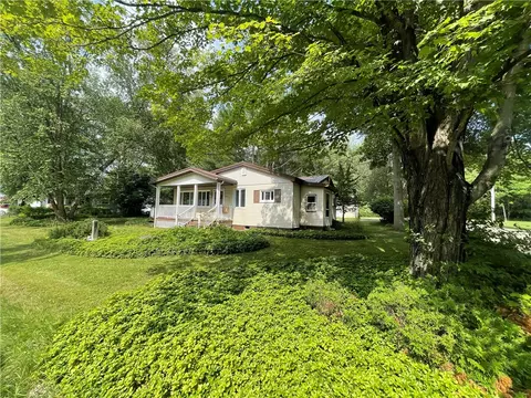 23380 Hemlock St, Union City, PA 16438