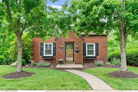 1019 Willow Dr, Pittsburgh, PA 15237