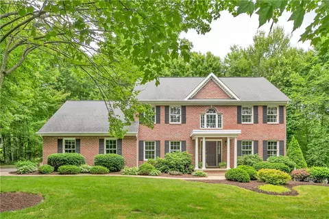 109 Timberlee Dr, Evans City, PA 16033