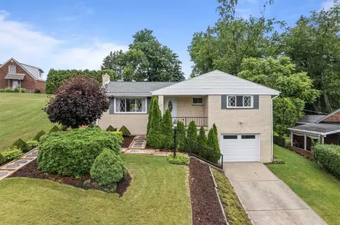 62 Ehle Ave, Coraopolis, PA 15108