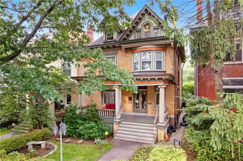 1431 Denniston St, Pittsburgh, PA 15217