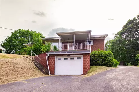 3711 W 6th Ave, Beaver Falls, PA 15010