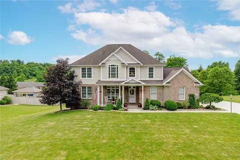 1135 Chaucer Dr, Greensburg, PA 15601