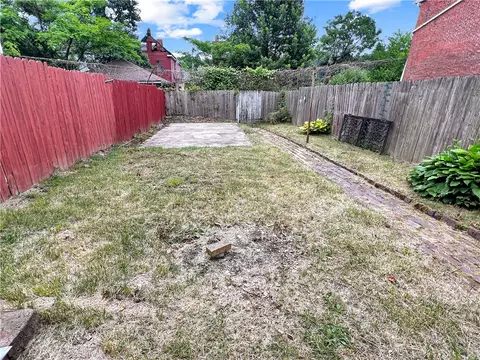 149 Camp Ave, Braddock, PA 15104 photo 29