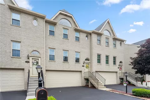 122 Terra Dr, Mckees Rocks, PA 15136