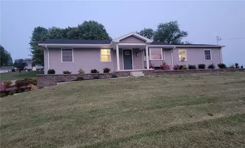 198 Little Summit Rd, Dunbar, PA 15431