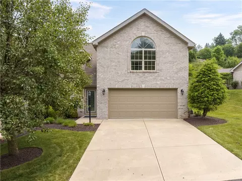 6009 Claire Valley Ct, Clairton, PA 15025