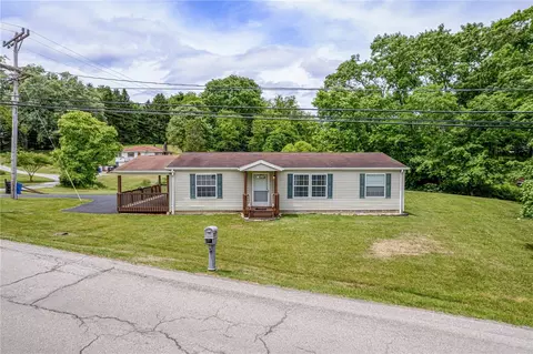 10999 Mallard Ln, Irwin, PA 15642