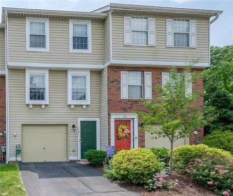 152 Rossmor Ct, Pittsburgh, PA 15229