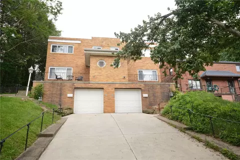192-194 Morrison Dr, Pittsburgh, PA 15216