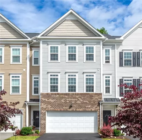 26 Remington Dr, Washington, PA 15301