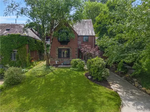 629 Arden Ln, Pittsburgh, PA 15243