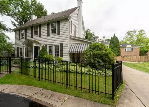 1206 Colonial Pl, Sewickley, PA 15143