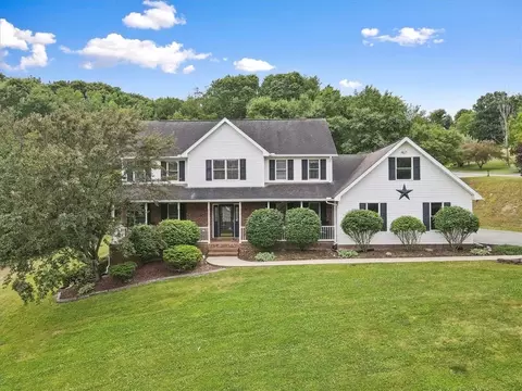 108 Woodhaven Dr, Sarver, PA 16055