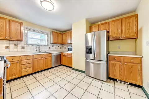 38 E Prospect Ave, Pittsburgh, PA 15205 photo 11