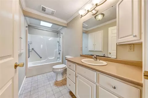 38 E Prospect Ave, Pittsburgh, PA 15205 photo 10