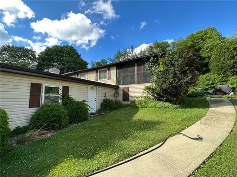 696 Leighty Hollow Rd, Tarrs, PA 15688
