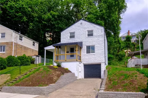 701 Hestor Dr, Pittsburgh, PA 15220