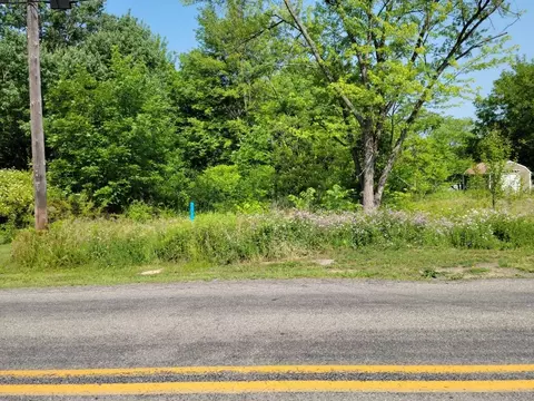 2001 Valley View Rd, Hermitage, PA 16148