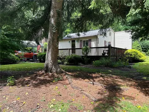 870 Bocktown Rd, Crescent, PA 15046