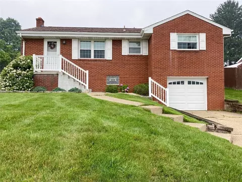 114 Flicker Dr, Mckees Rocks, PA 15136
