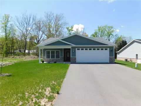 9 Duke Dr, Hopwood, PA 15445