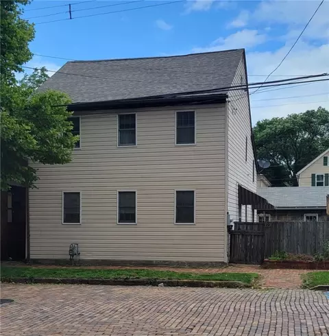 199 12th St, Ambridge, PA 15003