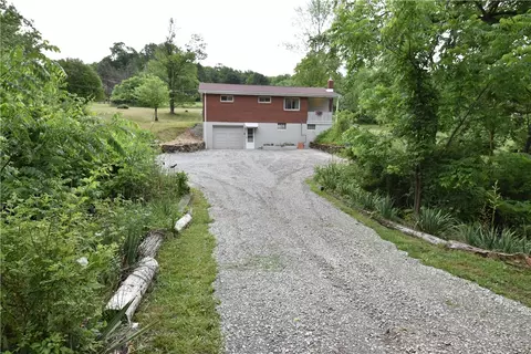 1645 Quarry Ln, Apollo, PA 15613