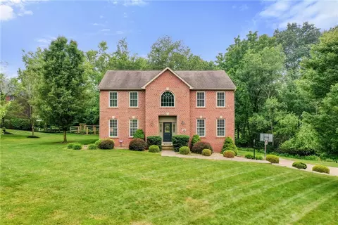 220 Greenwood Dr, Wexford, PA 15090