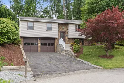 328 Grouse Dr, Elizabeth, PA 15037