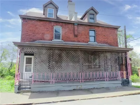 1300 Packer Ave, Braddock, PA 15104