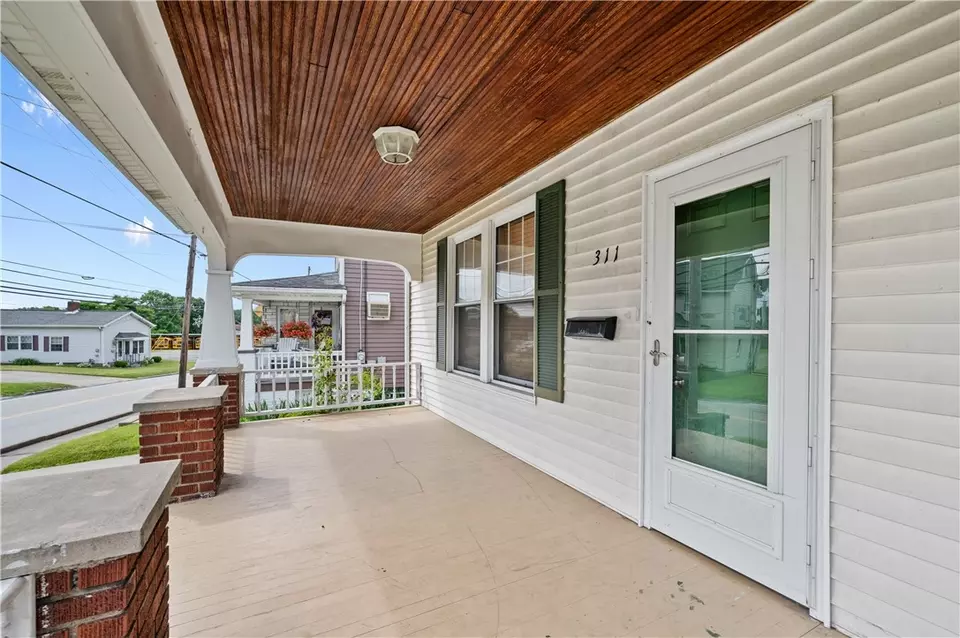  311 S Vine St, Carmichaels, PA 15320 photo 3