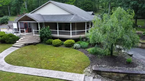 131 Oakwood, Boyers, PA 16020