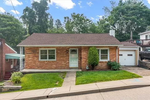 1107 Vine St, Coraopolis, PA 15108