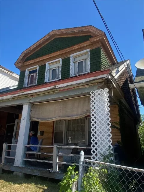 207 Quincy Ave, Pittsburgh, PA 15210