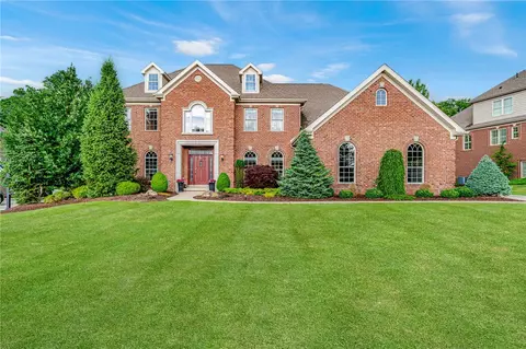332 Buckingham Dr, Venetia, PA 15367