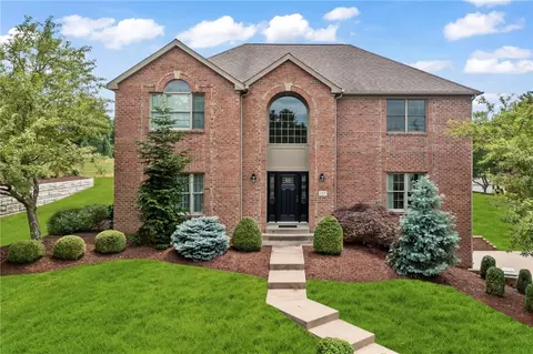 117 Oak Ridge Dr, Venetia, PA 15367