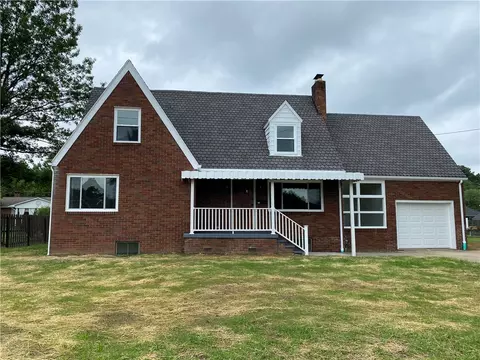 214 E Second Ave, Latrobe, PA 15650