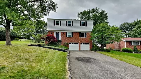 9336 Doral Dr, Pittsburgh, PA 15237
