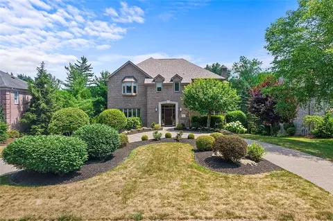 1513 Windsor Ct, Pittsburgh, PA 15241