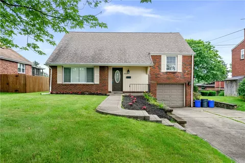 3832 Evergreen Dr, Monroeville, PA 15146