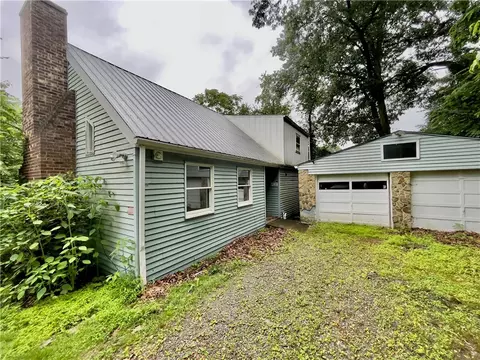 1037 Economy Street Ext, South Heights, PA 15081