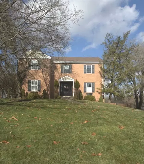 6 Davonshire Dr, Pittsburgh, PA 15238