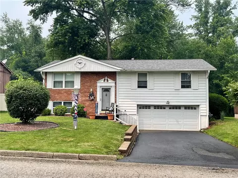 807 E Fairmont Ave, New Castle, PA 16105