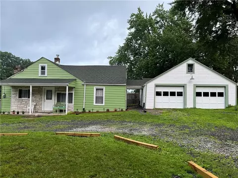 301 Anderson St, Crescent, PA 15046