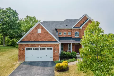 2004 Berkley Ridge Dr, Mcdonald, PA 15057