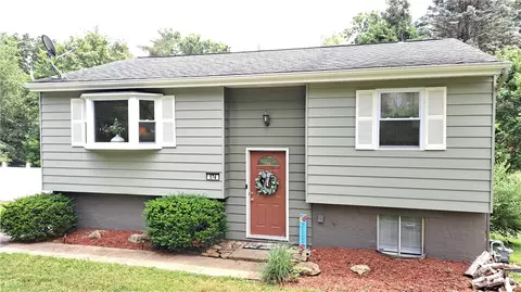 574 Joan St, Cranberry Township, PA 16066