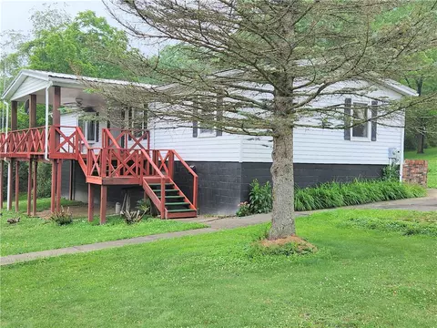 191 Jefferson St, Robinson, PA 15949